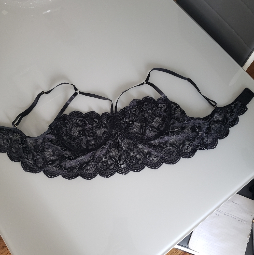 Bralette - Picture 1 of 4